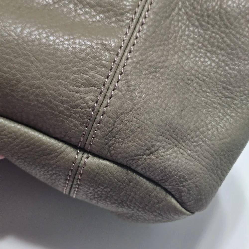 Vtg Fossil Green Leather Shoulder Bag Satchel 3- Compartment Key Charm